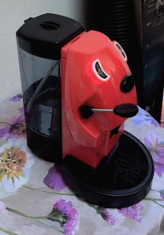 Macchina da caffè Frog rossa