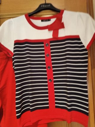 Conjunto señora rojo y blanco,
