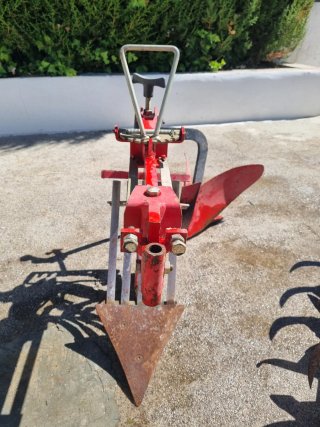Arados para motoazada
