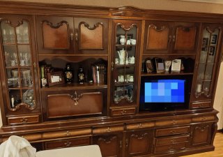 Mueble alacena para comedor de madera y cristal