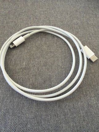 Cable Apple USB-C a Lightning Como Nuevo