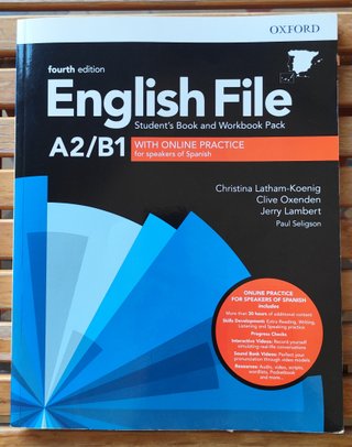 English File A2/B1 Fourth Edition (con codigo)