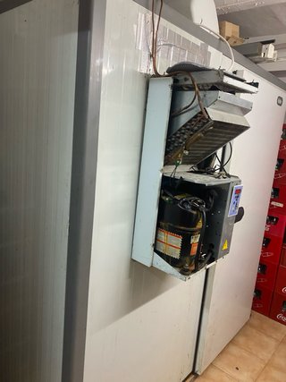 Cámara frigorífica industrial No funciona compresr