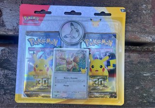 Pokemon 30 Aniversario Caja con Cartas y Moneda