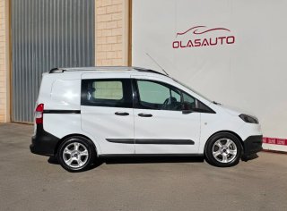 Ford Transit Courier Turismo