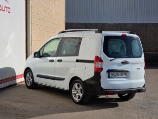 Ford Transit Courier Turismo