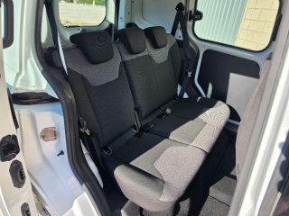 Ford Transit Courier Turismo