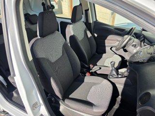 Ford Transit Courier Turismo
