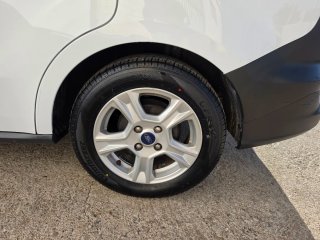 Ford Transit Courier Turismo