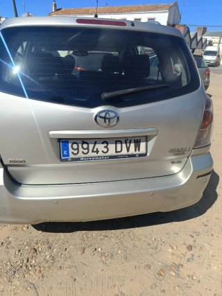 Toyota Verso 2006