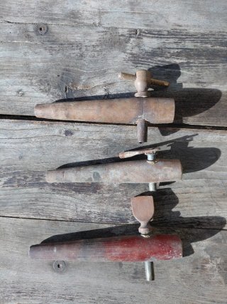 Grifo de tonel antiguo