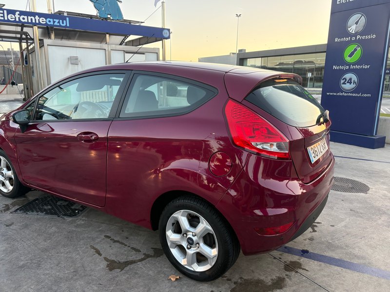 Ford Fiesta 2010, foto 6