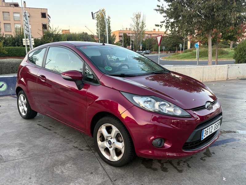 Ford Fiesta 2010, foto 3