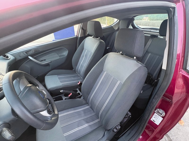 Ford Fiesta 2010, foto 10