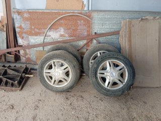 Llantas Renault R13 4 Tornillos Clásicos