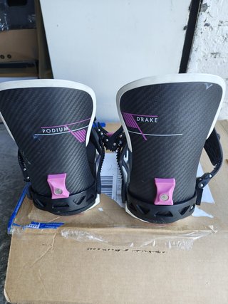 Attacchi Snowboard DRAKE Podium Tg. L Carbonio