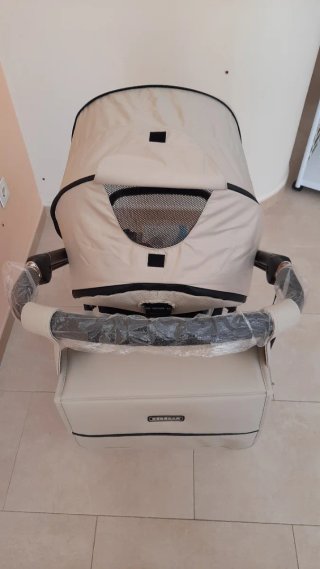 Carro Bebecar Nuevo a estrenar,tejido de ecopiel