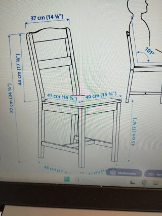 Mesa y 4 sillas de madera