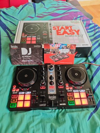 Controlador DJ Hercules Impulse 200