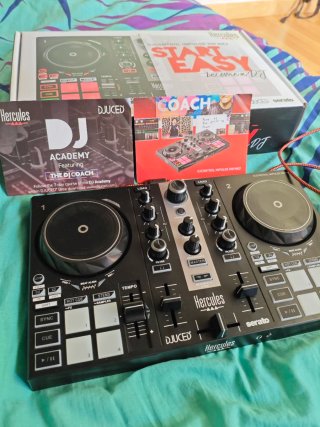 Controlador DJ Hercules Impulse 200
