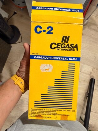 Cargador Pilas Cegasa C-2 Universal Ni-Cd
