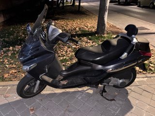 Piaggio Xevo 125 Maxi Scooter ITV RECIEN PASADA !!