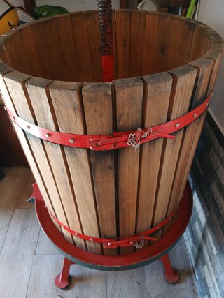 Prensa de Manzana/Uva Llagar