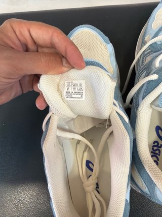 Zapatillas ASICS Beige y Azul