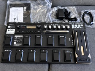 Line 6 Bass POD XT Live - Nuovo