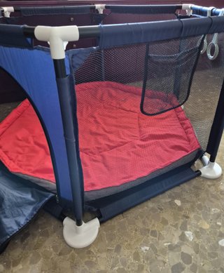 Parque hexagonal para bebés