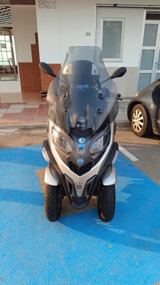 Piaggio MP3 530 - 25.000 km