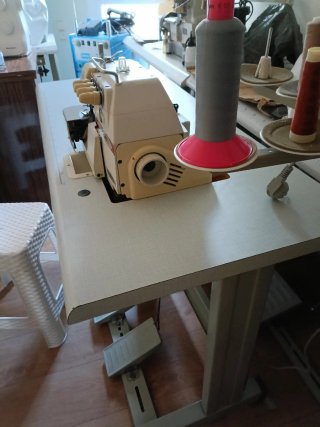 Máquina de coser JEMA 747-S14B2-24