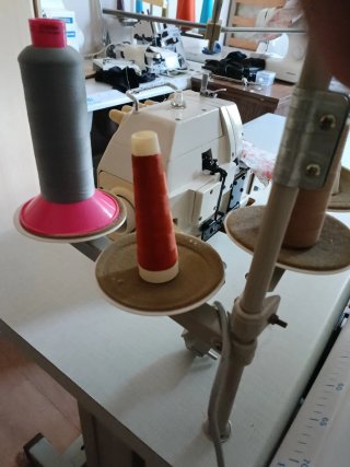 Máquina de coser JEMA 747-S14B2-24
