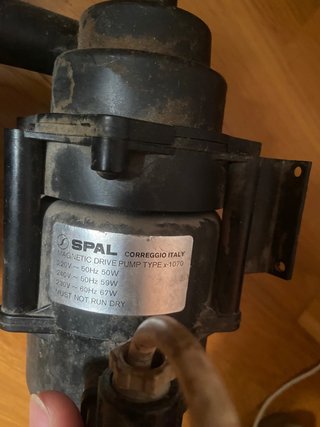 2 Bombas de agua SPAL