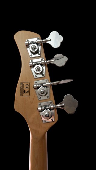 Bajo Eléctrico Marcus Miller V7 Vintage.