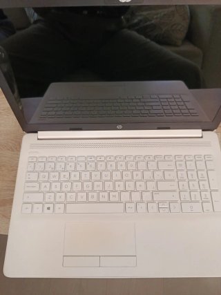 Ordenador portátil HP Laptop15-DA0XXX