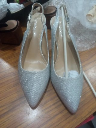 Zapatos de tacón plateados Greatonu