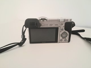 8.376 DISPAROS Sony A6000 con objetivo kit