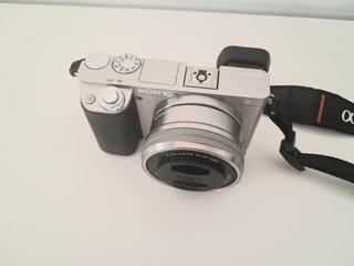 8.376 DISPAROS Sony A6000 con objetivo kit