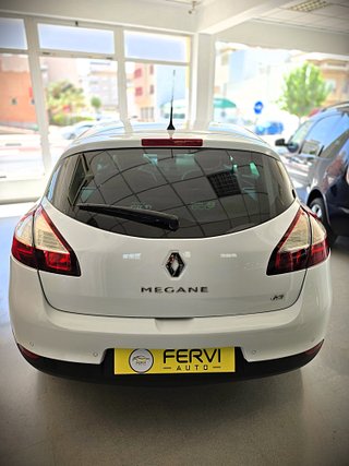 Renault Megane Limited 2015 / Garantia Mecanica