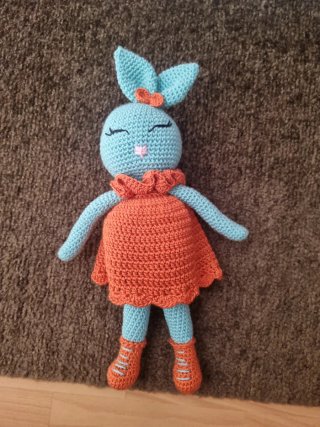 Conejito tejido a crochet