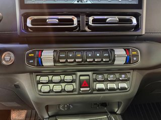 Yudo 6 2.0 GDI Navigator 4WD