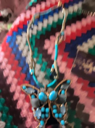 Colgante Mariposa Dorado con Turquesas