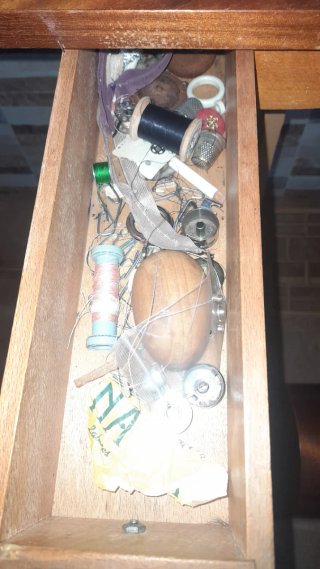 Máquina de coser Alfa antigua