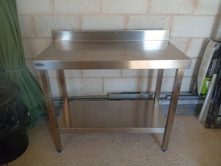 Mesa de acero inoxidable