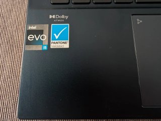 Portátil ASUS Zenbook 14 OLED i5 8GB 256GB