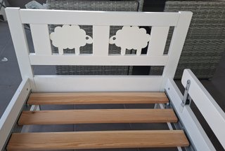 Cama infantil IKEA con colchón viscoelástico