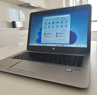 Portátil pc HP - i7, 16GB RAM, 256GB SSD NVME