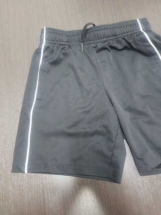 Pantalón corto Adidas 9-10 años