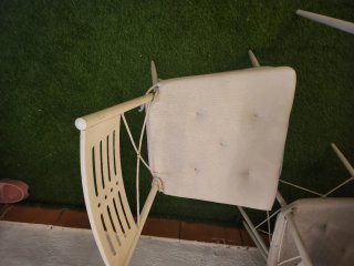 Mesa de jardín con 4 sillas